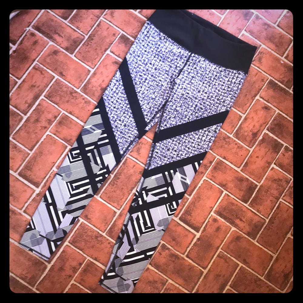 Victoria’s Secret workout legging